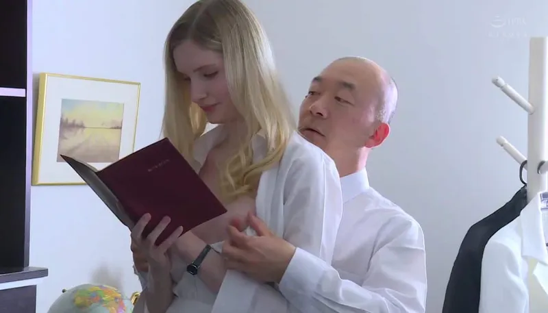 Cô vợ chấp nhận làm con ghệ cho đối tác của người chồng để trả nợ